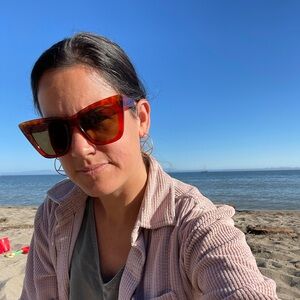 Meet your Posher, Dana